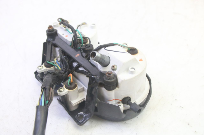 photo de VELOCIMETRO DAELIM VJ ROADWIN FI 125 (2008 - 2017) - Características distintivas