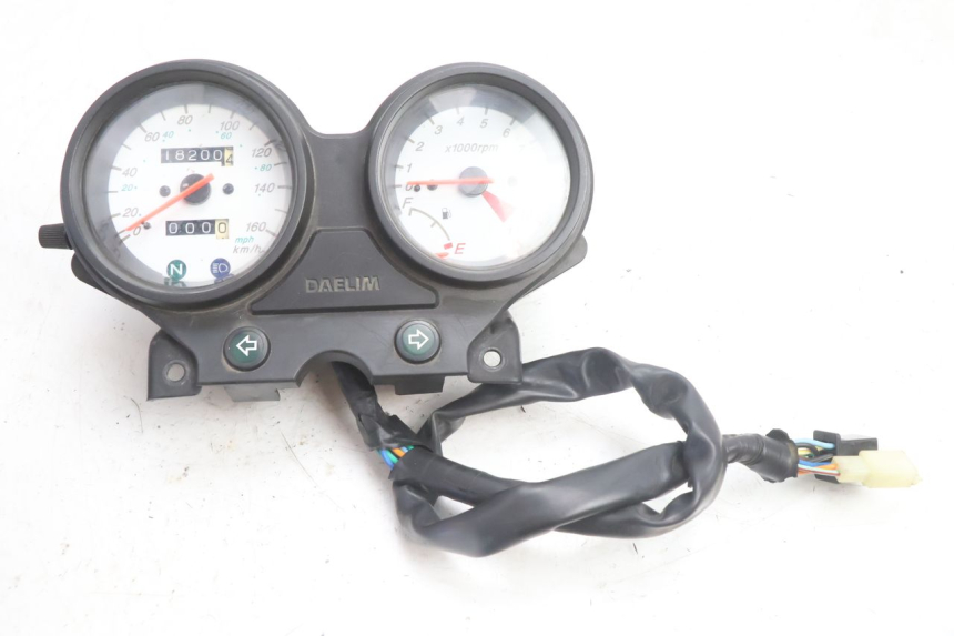 photo de VELOCIMETRO DAELIM VJ ROADWIN 125 (2004 - 2007) - Vista principal