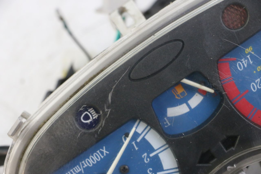 photo de CUENTA KILÓMETROS VONROAD YIBEN 125 (2006 - 2010) - Otra perspectiva