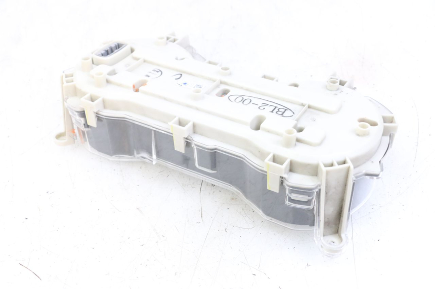 photo de CUENTA KILÓMETROS YAMAHA XMAX X-MAX ABS 125 (2017 - 2020) - Zoom estado de uso