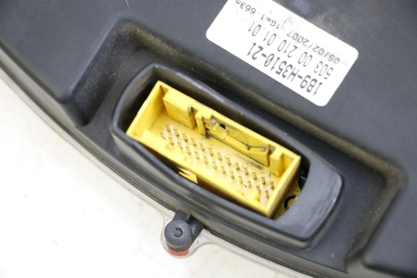 photo de CUENTA KILÓMETROS YAMAHA XMAX X-MAX 125 (2006 - 2009) - Primer plano técnico