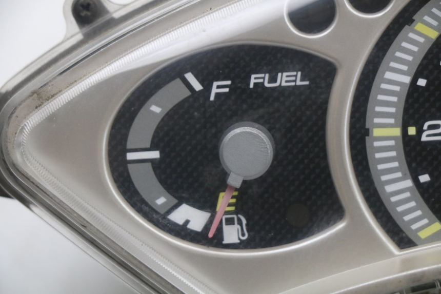 photo de CUENTA KILÓMETROS YAMAHA XMAX X-MAX 125 (2006 - 2009) - Detalle de la pieza