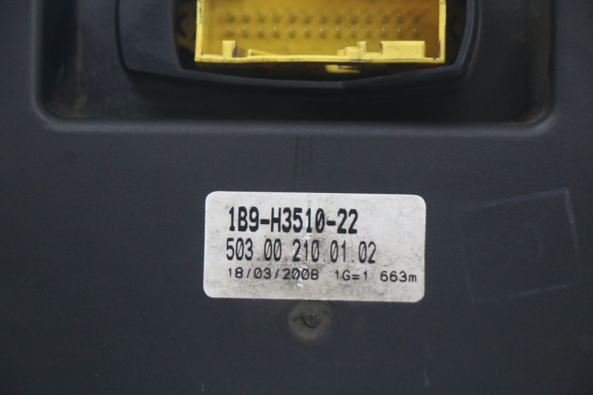 photo de CUENTA KILÓMETROS YAMAHA XMAX X-MAX 125 (2006 - 2009) - Zoom sobre los componentes