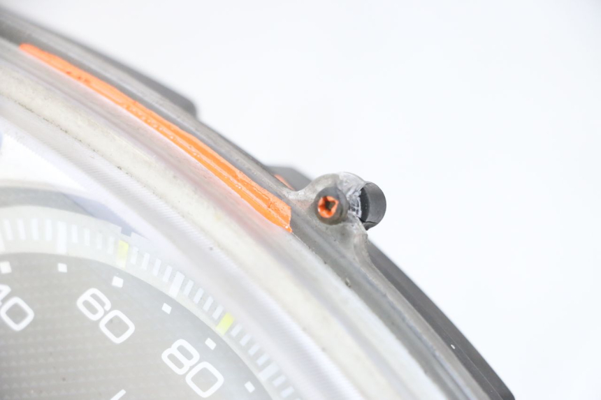 photo de CUENTA KILÓMETROS YAMAHA XMAX X-MAX 125 (2006 - 2009) - Zoom estado de uso