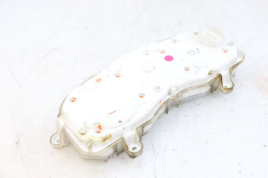 photo de CUENTA KILÓMETROS YAMAHA X-MAX XMAX 125 (2010 - 2013) - Zoom sobre los componentes