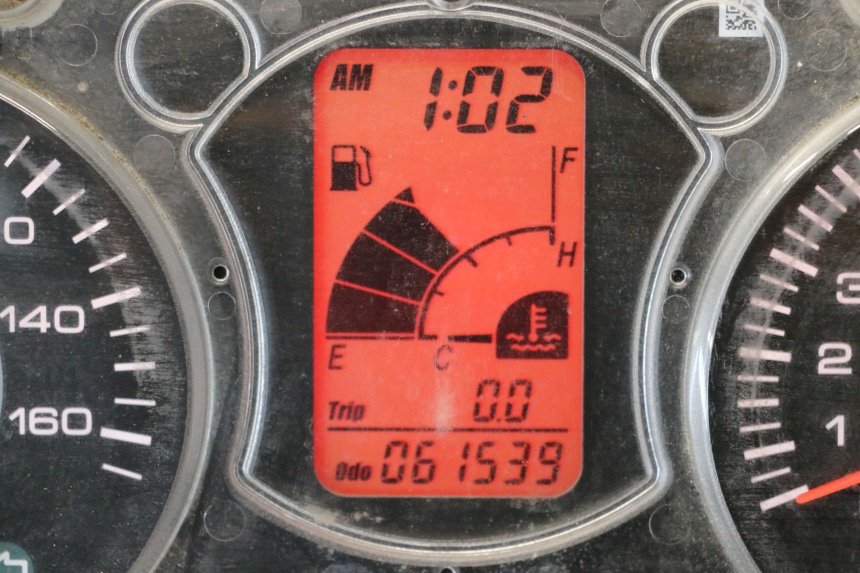 photo de CUENTA KILÓMETROS YAMAHA X-MAX XMAX 125 (2010 - 2013) - Primer plano técnico