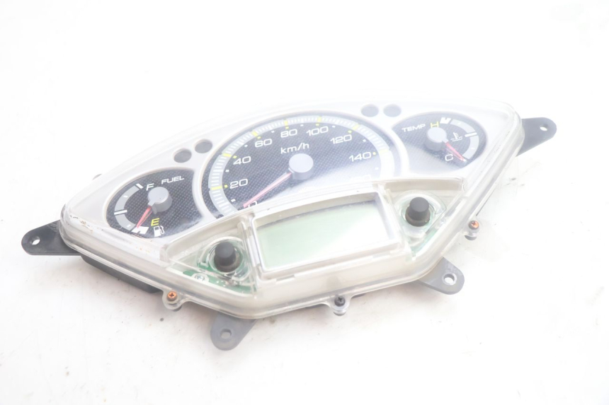photo de CUENTA KILÓMETROS YAMAHA XMAX X-MAX 125 (2006 - 2009) - Vista general del producto