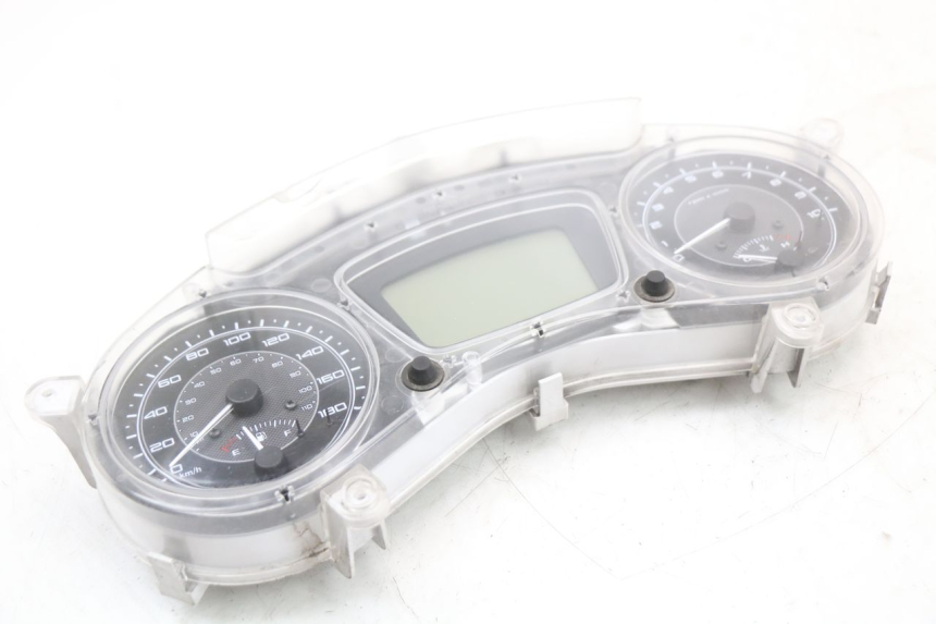 photo de CUENTA KILÓMETROS PIAGGIO X10 125 (2012 - 2017) - Vista general del producto