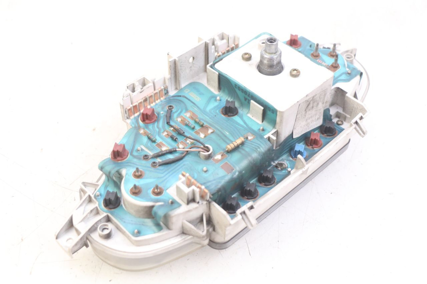 photo de CUENTA KILÓMETROS PIAGGIO X8 125 (2004 - 2007) - Otra perspectiva