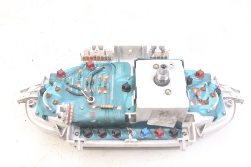 photo de CUENTA KILÓMETROS PIAGGIO X8 125 (2004 - 2007) - Vista general del producto