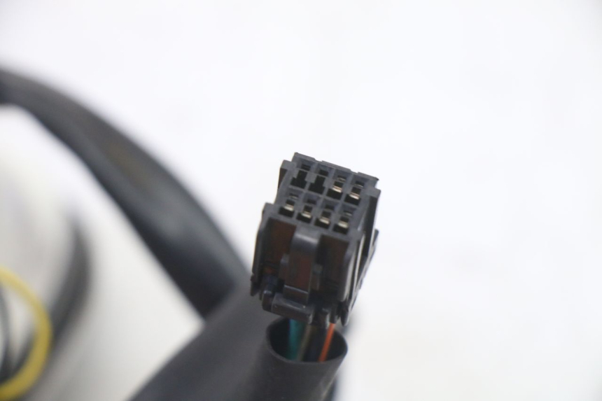 photo de VELOCIMETRO PIAGGIO X9 EVOLUTION 125 (2003 - 2007) - Zoom sobre los componentes