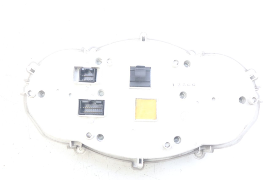 photo de CUENTA KILÓMETROS PIAGGIO XEVO - X EVO 125 (2007 - 2017) - Estado de la superficie y material