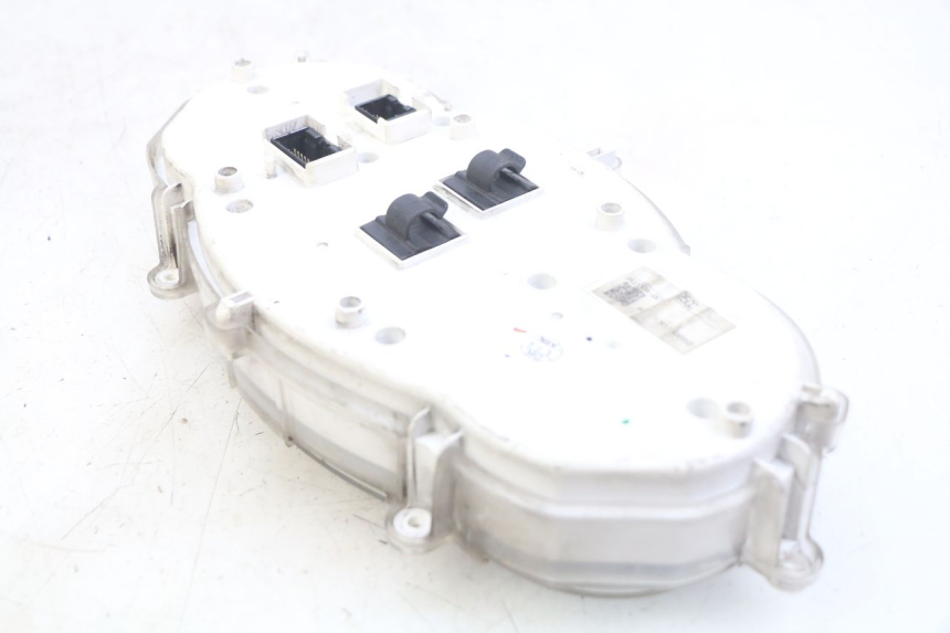 photo de CUENTA KILÓMETROS PIAGGIO XEVO - X EVO 125 (2007 - 2017) - Primer plano técnico