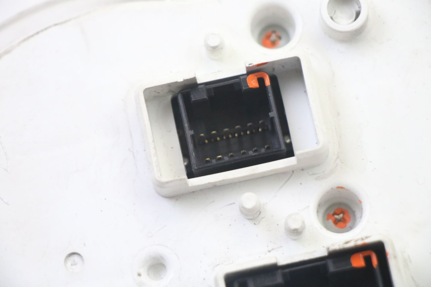 photo de CUENTA KILÓMETROS PIAGGIO XEVO - X EVO 125 (2007 - 2017) - Otra vista del artículo