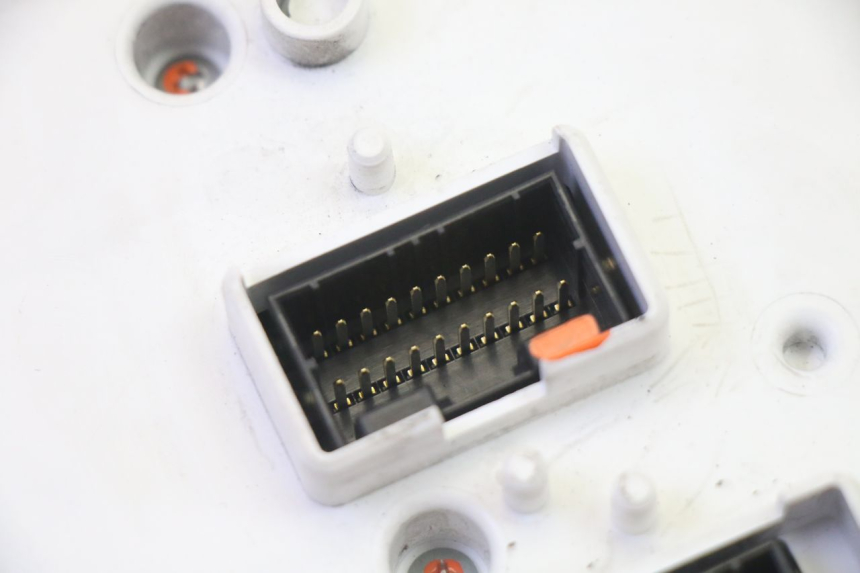 photo de CUENTA KILÓMETROS PIAGGIO XEVO - X EVO 125 (2007 - 2017) - Características distintivas