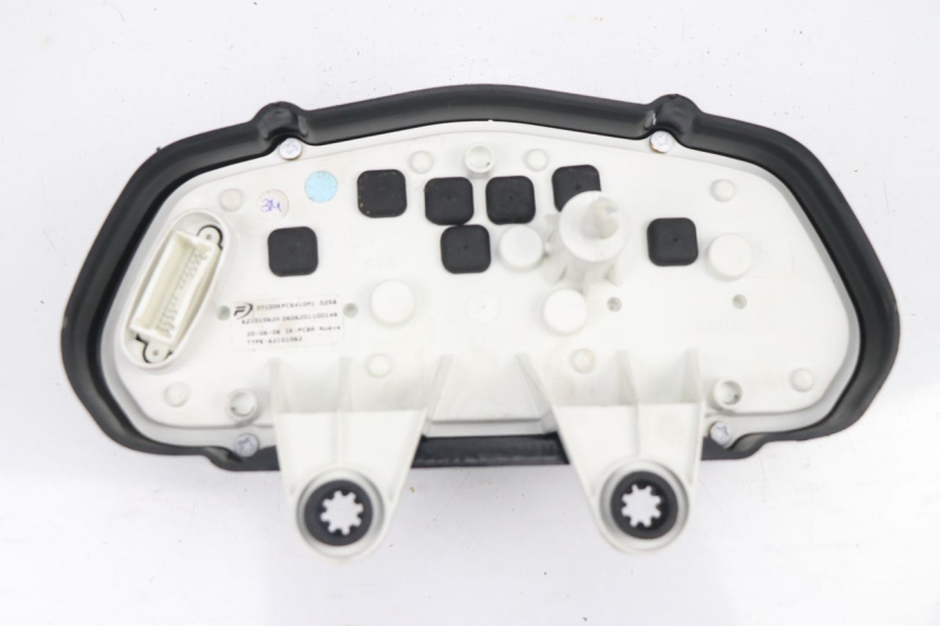 photo de VELOCIMETRO HONDA XLV VARADERO 125 (2000 - 2006) - Primer plano técnico