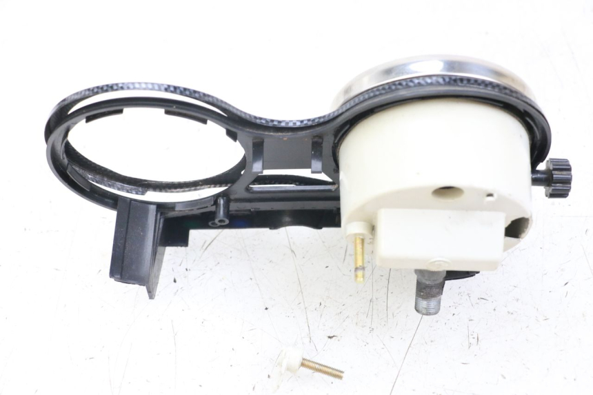 photo de VELOCIMETRO SYM XS 125 (2007 - 2016) - Detalles de los puntos de fijación