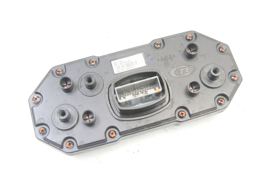 photo de VELOCIMETRO YAMAHA TRACER 7 700 (2020 - 2024) - Primer plano técnico