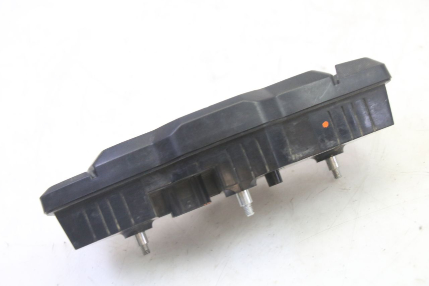 photo de VELOCIMETRO YAMAHA YFM GRIZZLY 550 (2008 - 2015) - Detalles de los puntos de fijación