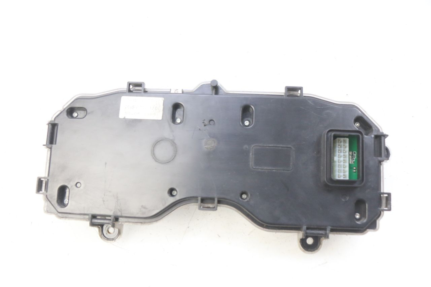 photo de CUENTA KILÓMETROS YAMASAKI YM T 125 (2015 - 2020) - Primer plano técnico