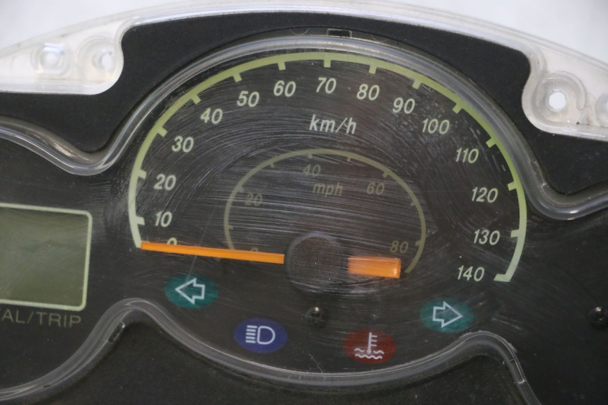 photo de CUENTA KILÓMETROS YAMAHA YP MAJESTY 125 (2002 - 2006) - Zoom estado de uso