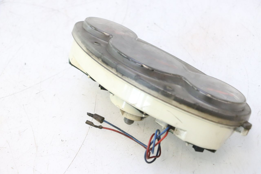 photo de VELOCIMETRO YAMAHA YP MAJESTY 125 (1998 - 2001) - Características distintivas