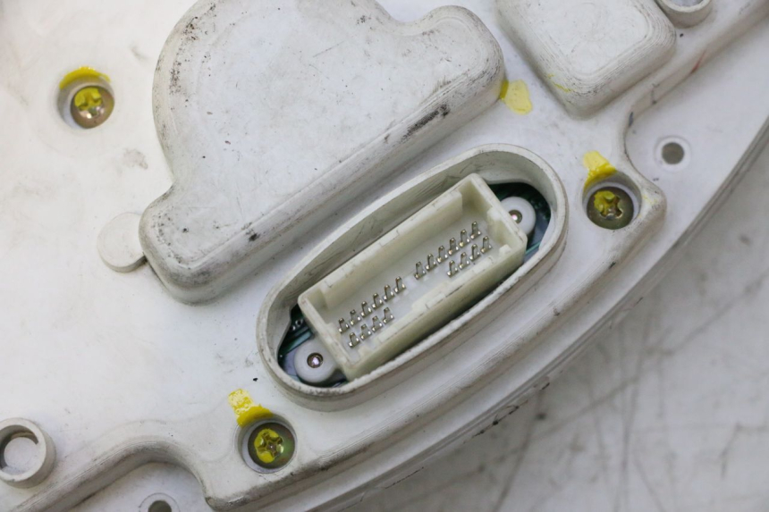 photo de CUENTA KILÓMETROS YAMAHA YP MAJESTY 125 (2002 - 2006) - Primer plano técnico