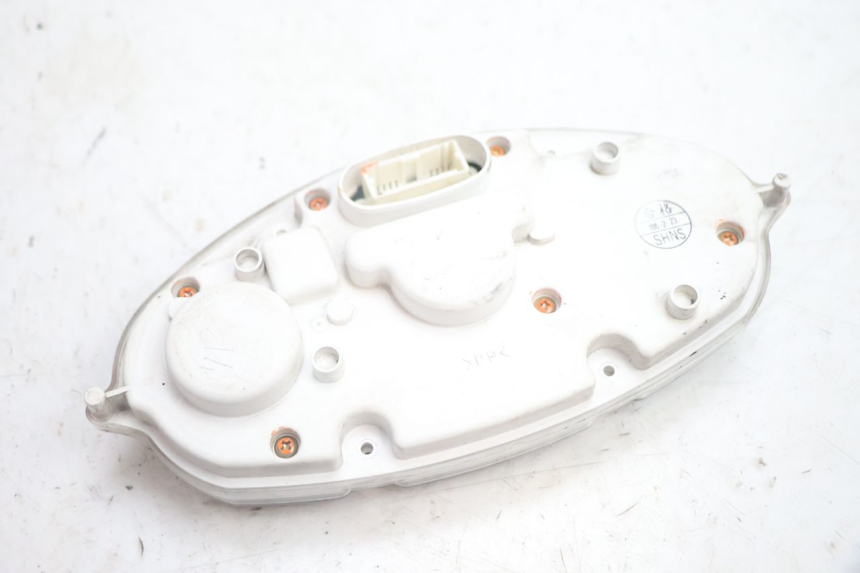 photo de CUENTA KILÓMETROS YAMAHA YP MAJESTY 125 (2002 - 2006) - Estado de la superficie y material