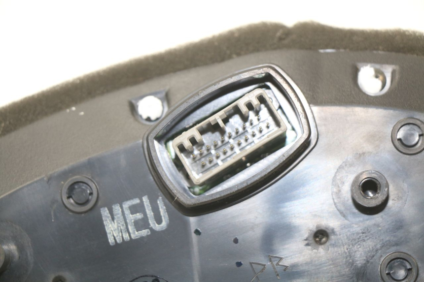 photo de VELOCIMETRO KAWASAKI Z ABS 750 (2007 - 2013) - Detalles de los puntos de fijación