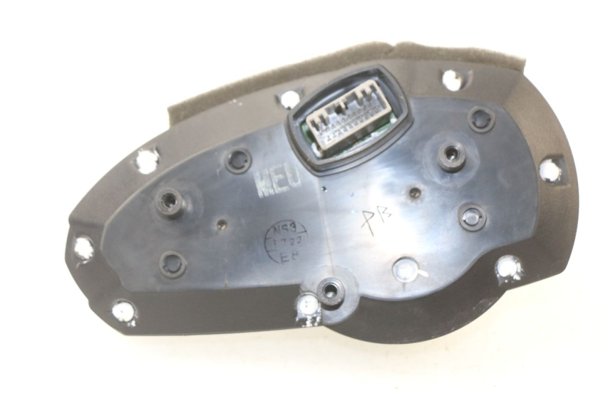 photo de VELOCIMETRO KAWASAKI Z ABS 750 (2007 - 2013) - Estado de la superficie y material