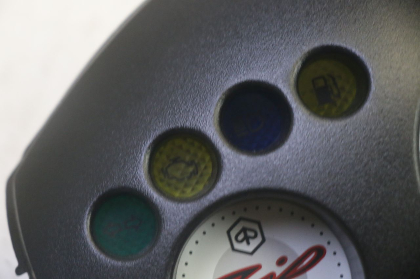 photo de CUENTA KILÓMETROS PIAGGIO ZIP 4T 50 (2018 - 2020) - Detalle de la pieza