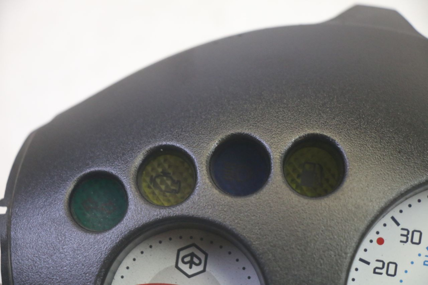 photo de CUENTA KILÓMETROS PIAGGIO ZIP 4T 50 (2018 - 2020) - Zoom estado de uso