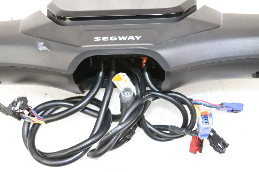 photo de VELOCIMETRO SEGWAY NINEBOT ZT3 PRO 1 - Otra perspectiva