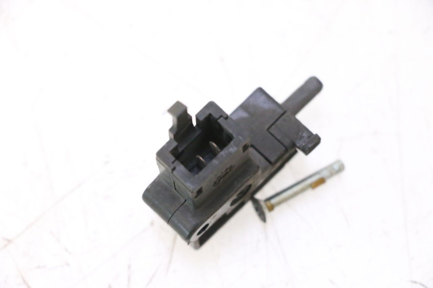 photo de INTERRUPTOR EMBRAGUE SUZUKI GSR 600 (2005 - 2012) - Detalle de la pieza