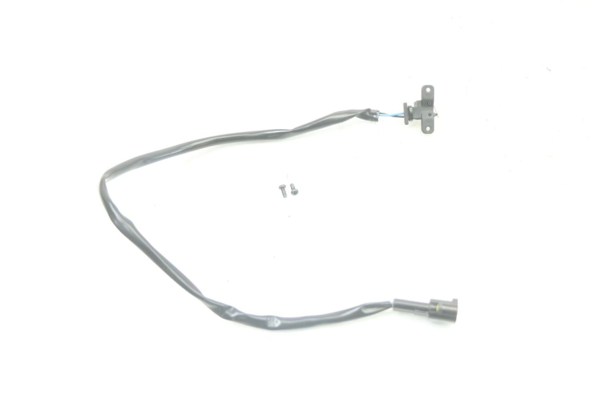 photo de INTERRUPTOR EMBRAGUE ROYAL ENFIELD SCRAM 411 (2022 - 2024) - Primer plano técnico