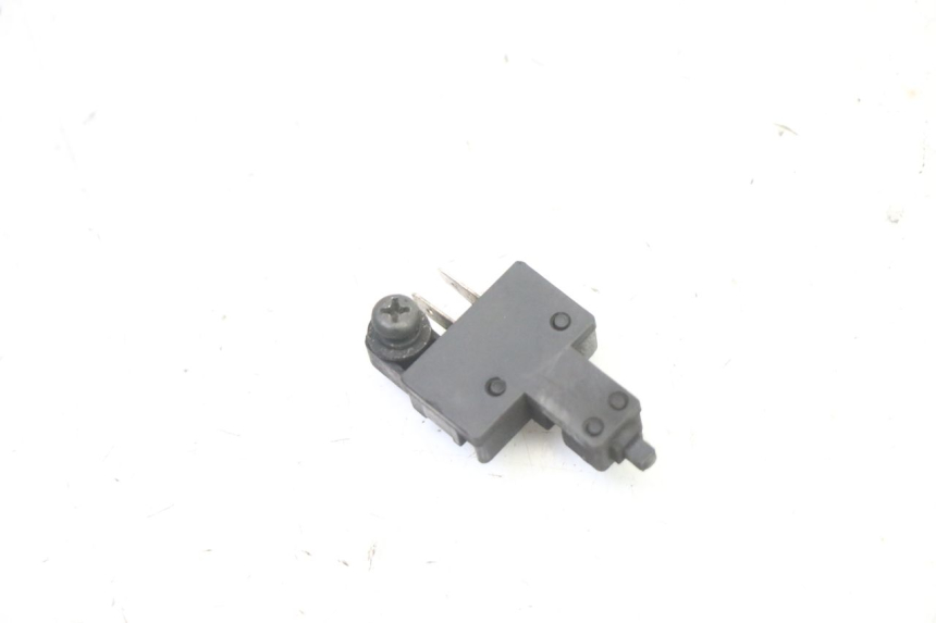 photo de INTERRUPTOR EMBRAGUE HONDA ST PAN EUROPEAN 1300 (2002 - 2013) - Detalle de la pieza