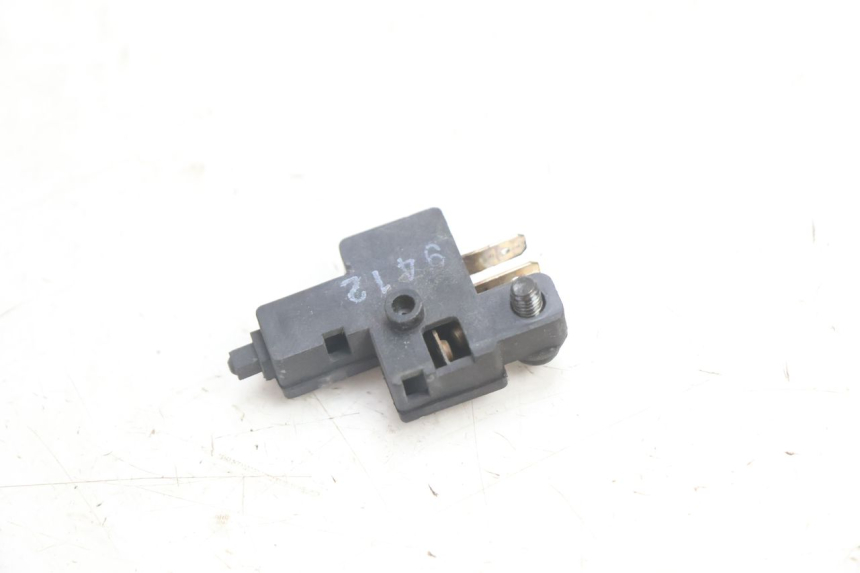 photo de INTERRUPTOR EMBRAGUE HONDA VFR FI RC46 800 (1998 - 2001) - Otra perspectiva