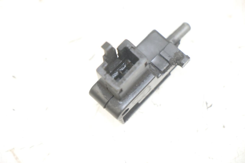 photo de INTERRUPTOR EMBRAGUE YAMAHA XJN DIVERSION 600 (2000 - 2003) - Detalle de la pieza