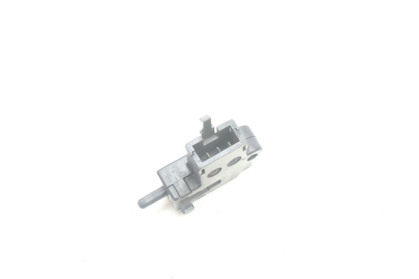 photo de INTERRUPTOR EMBRAGUE YAMAHA XJR 1300 (1998 - 2002) - Primer plano técnico