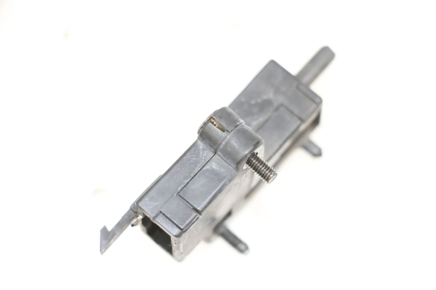 photo de INTERRUPTOR EMBRAGUE KAWASAKI ZR 7 750 (1999 - 2004) - Otra perspectiva