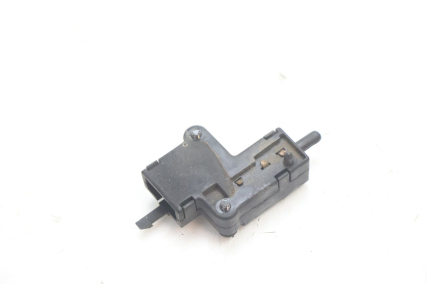 photo de CONTACTO DE EMBRAGUE KAWASAKI ZX-6R ZX6R 600 (1995 - 1997) - Primer plano técnico