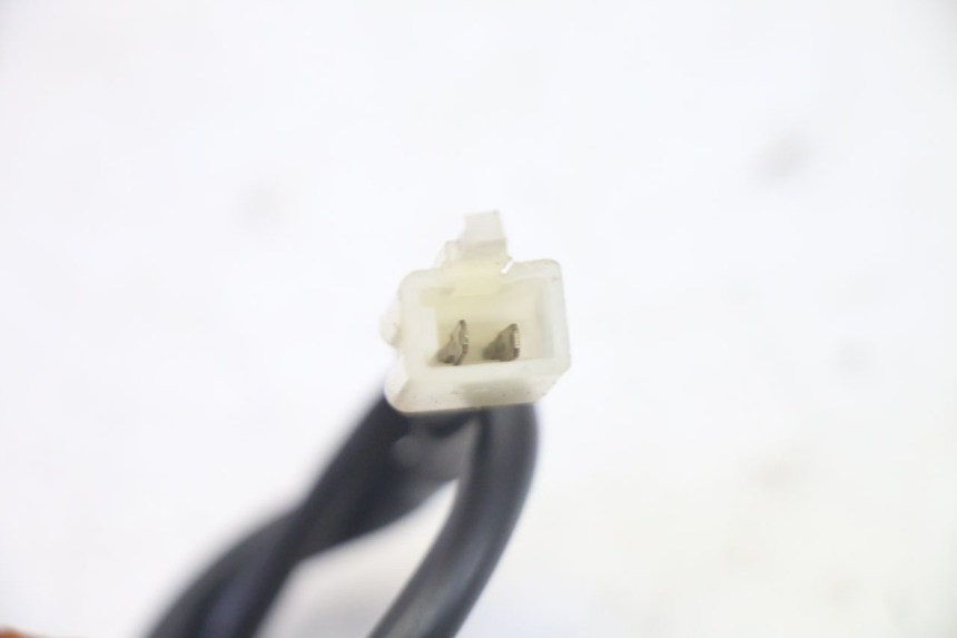 photo de LUZ FRENO INTERRUPTOR TRASERA ADIVA AD3 300 (2014 - 2020) - Primer plano técnico