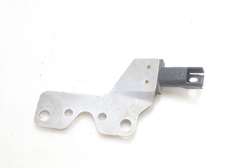 photo de LUZ FRENO INTERRUPTOR TRASERA BMW C SPORT 650 (2015 - 2021) - Zoom estado de uso