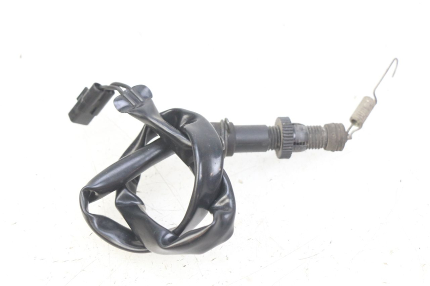 photo de CONTACTO DE LUZ DE FRENO TRASERO HONDA CB R 1000 (2018 - 2023) - Vista principal