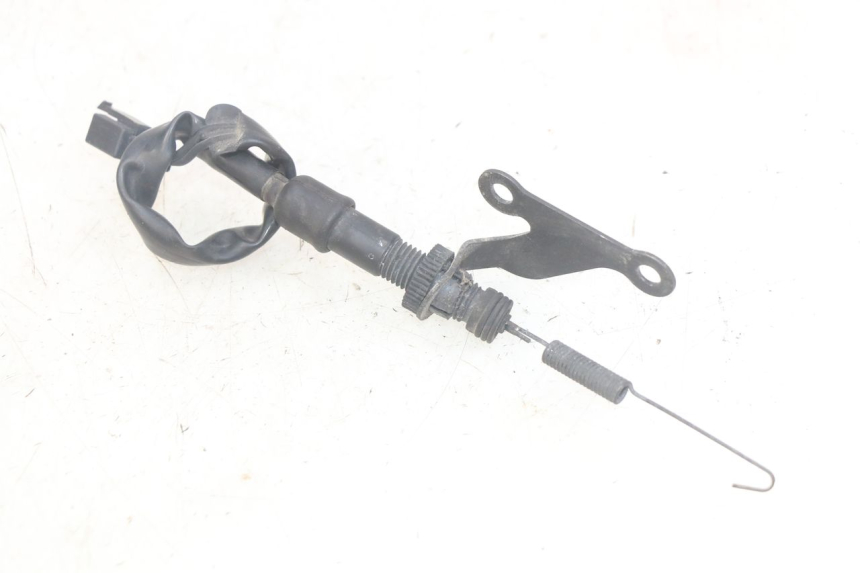 photo de INTERRUPTOR DE LUZ DE FRENO TRASERO HONDA CBR F SC25 1000 (1989 - 1992) - Detalle de la pieza