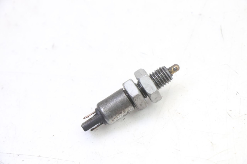 photo de LUZ FRENO INTERRUPTOR TRASERA APRILIA CLASSIC 125 (1995 - 2001) - Zoom estado de uso