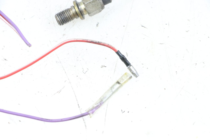 photo de LUZ FRENO INTERRUPTOR TRASERA KSR CODE 125 (2018 - 2020) - Primer plano técnico