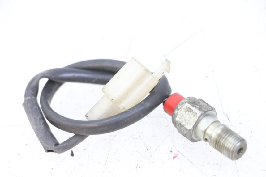 photo de LUZ FRENO INTERRUPTOR TRASERA DERBI SENDA R X-TREME 50 (2006 - 2010) - Vista principal