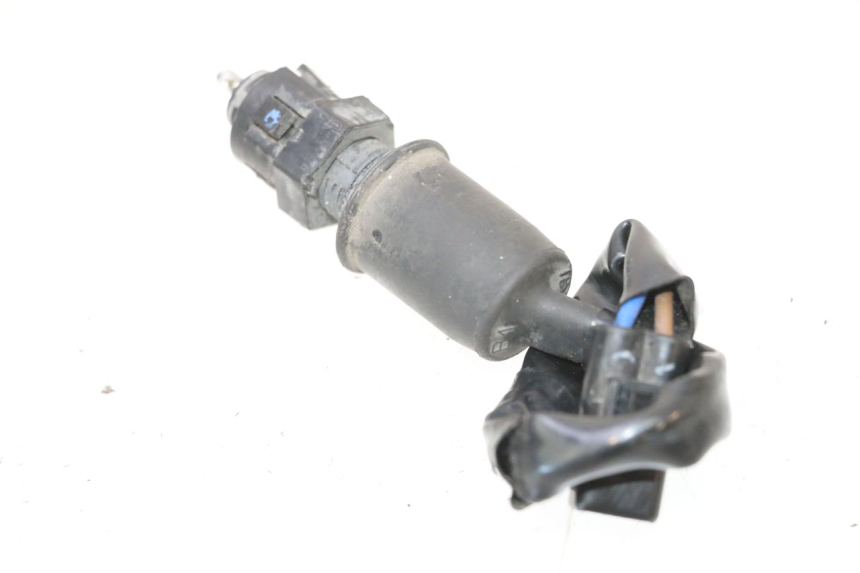 photo de CONTACTOR DE LUZ DE FRENO TRASERO KAWASAKI ER-6 ER6 F ABS 650 (2012 - 2016) - Detalle de la pieza