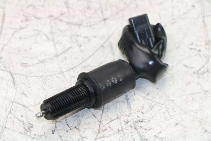 photo de LUZ FRENO INTERRUPTOR TRASERA KAWASAKI ER-6 ER6 F 650 (2009 - 2011) - Vista principal